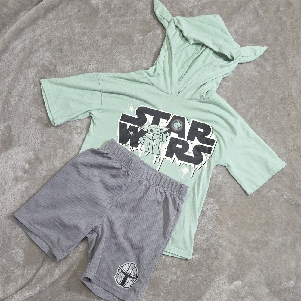 Star Wars The Mandalorian Green and Gray Apparel Set